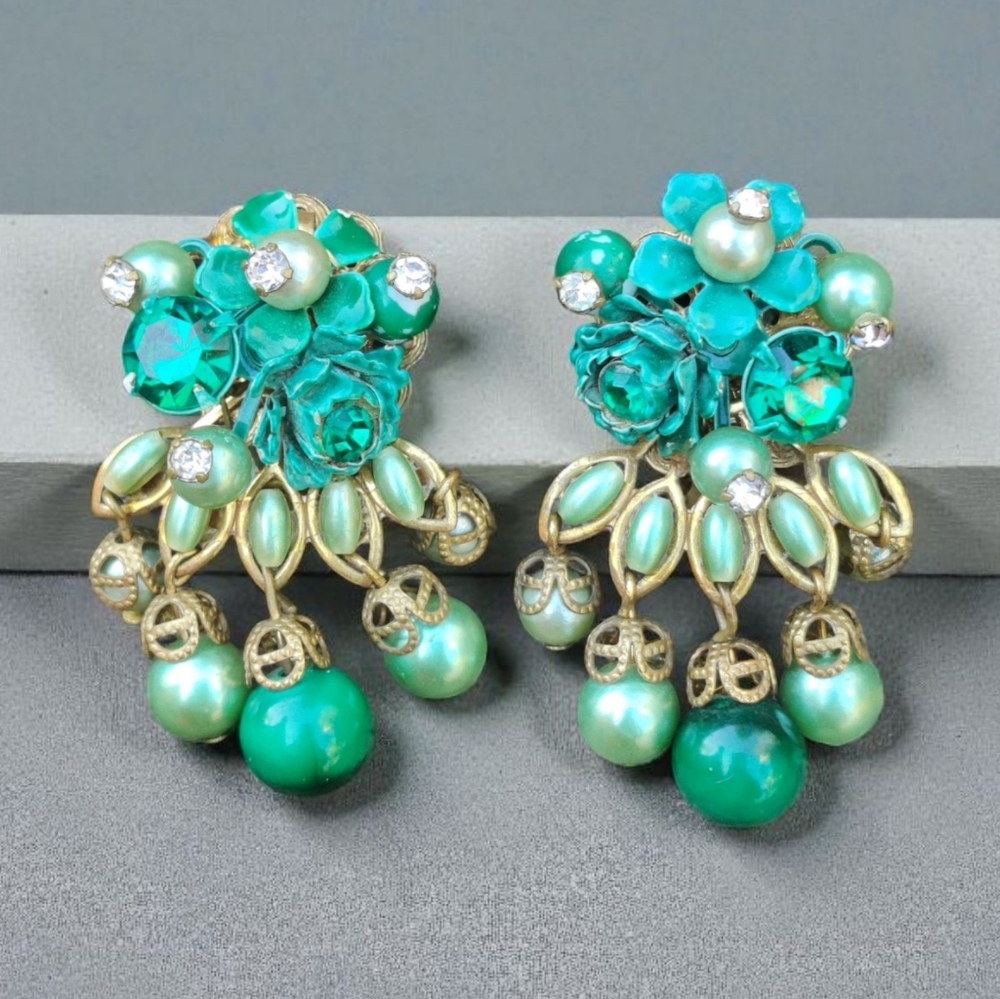 Vintage Beau's Jewels Green Rhinestone And Pearl Flower Earrings